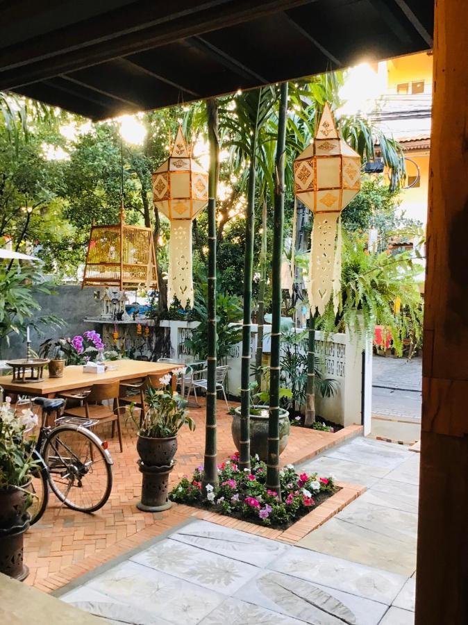 The Eight Ratvithi House Hotel Chiang Mai Luaran gambar